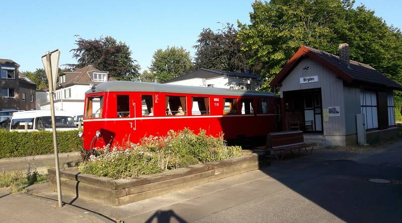 36852331_2003449379721976_6690749578976690176_n